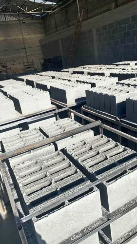 Fabricação de blocos de concreto