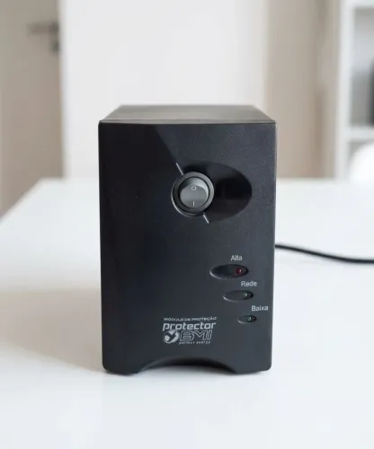 ESTABILIZADOR BIVOLT/FUNCIONANDO/ENTREGO NA REGIÃO