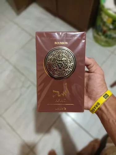 vendo dois perfumes árabe assad 