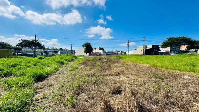 Terreno à venda, 180 m² por R$ 165.000,00 - Jardim Santa Marta III - Salto/SP