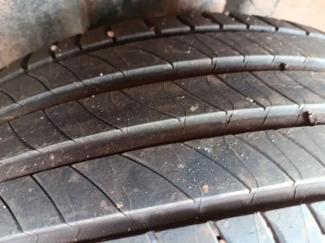 Pneus 2 unidade aro 17 michelam praticamente novos