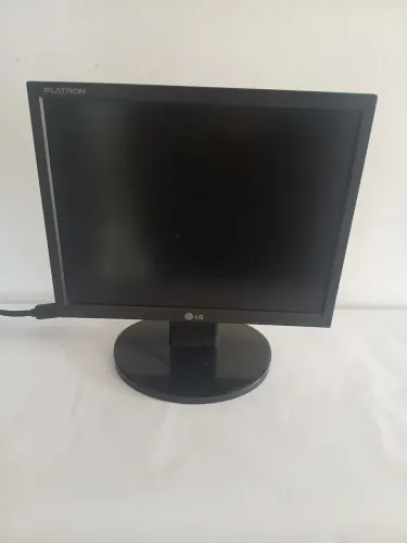 Monitor LG Flatron 15 polegadas<br>