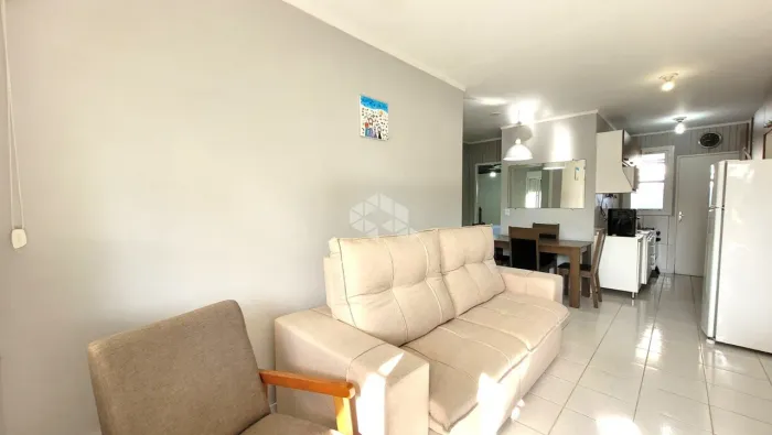 Casa em condomínio reformada com 3 dormitórios, cozinha, churrasqueira vaga de garagem par