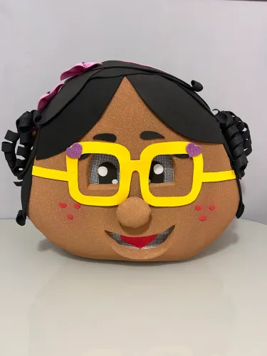 Cabeção de espuma menina