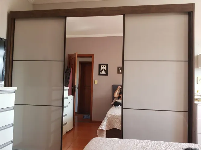 Guarda roupas bartira