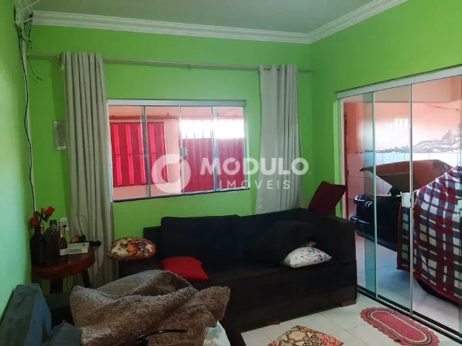 CASA RESIDENCIAL à venda, 3 quartos, 1 suíte, 2 vagas, JARDIM CANAA - Uberlândia/MG