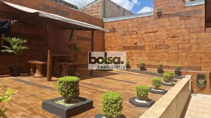 Casa para venda com 5 quartos em Jardim Vânia Maria, Bauru - SP