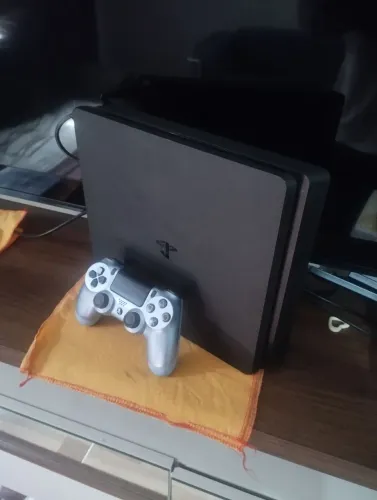 PS4 Slim 500 GB