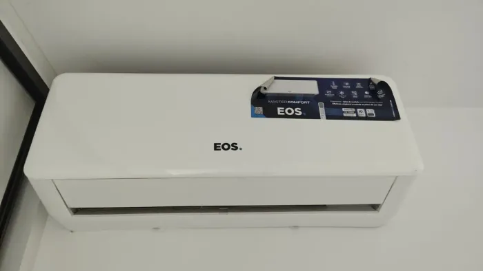 Ar Condicionado Split EOS 9000BTUs 220V