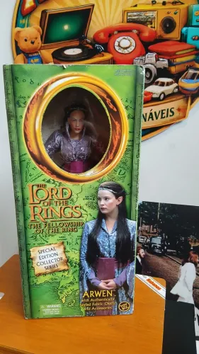 Action Figure da Arwen da série O Senhor dos Anéis.