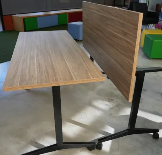 Mesa com Tampo em MDF