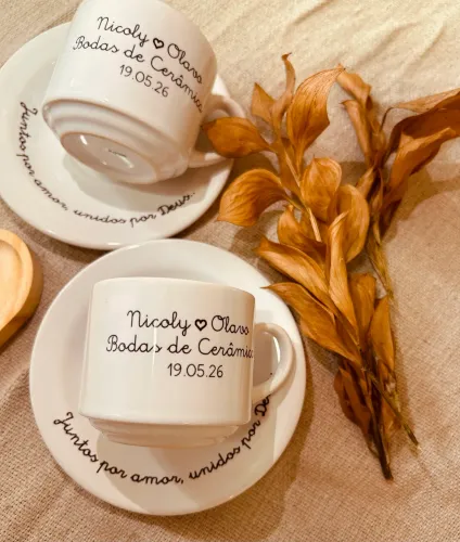 Xícaras personalizadas em porcelana