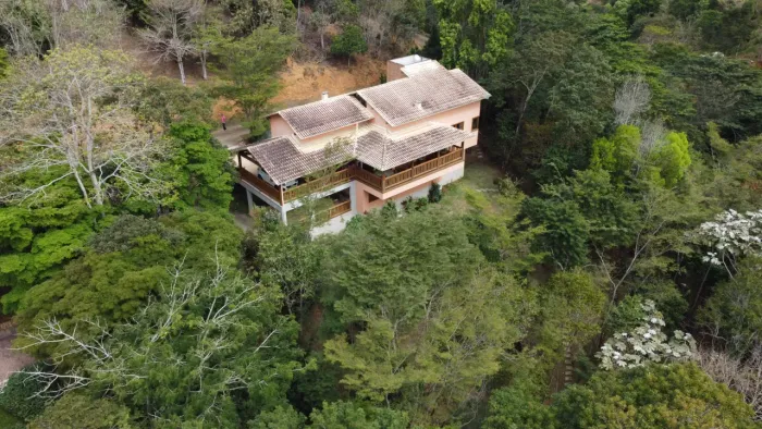 Casa alto padrão condomínio Espelho D'Água em Domingos Martins