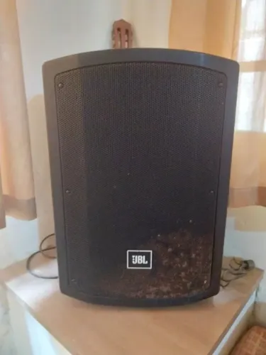 Caixa De Som Jbl Js-15bt Ativa Bluetooth 200w Rms Usb, Sd Preto 110v/220v (bivolt)