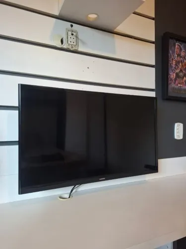 TV 32 Samsung LED em ótimo estado