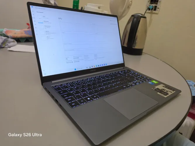 Samsung Galaxy Book4 intel 7 15°Gen, 16GB DDR5, NVME 512GB Gen5x, NVIDIA GEFORCE 570A 4GB