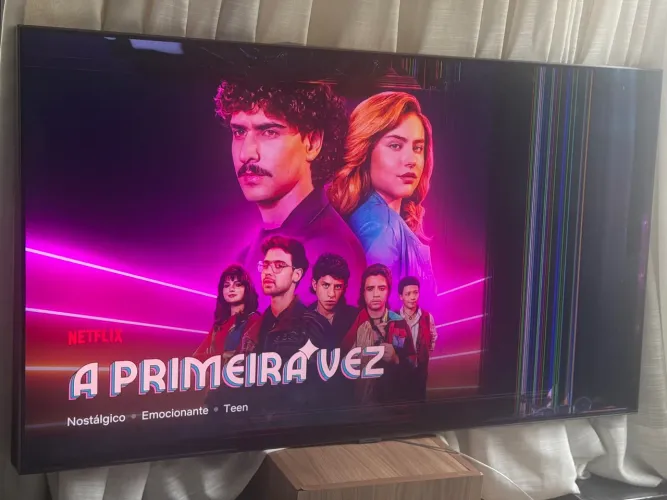 Samsung QLED 55? Q95T 4K Smart TV - Tela Quebrada, Liga e Funciona