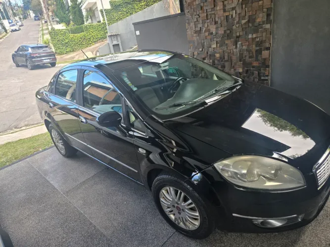 Fiat Linea LX 1.9/ 1.8 Flex 16V Dualogic 4P 2011