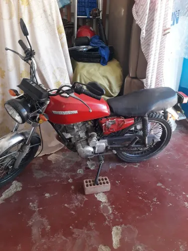 Moto wu yang venda ou troca