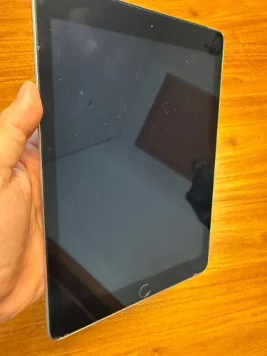 iPad 5 Geração 128GB 4G (Celular)