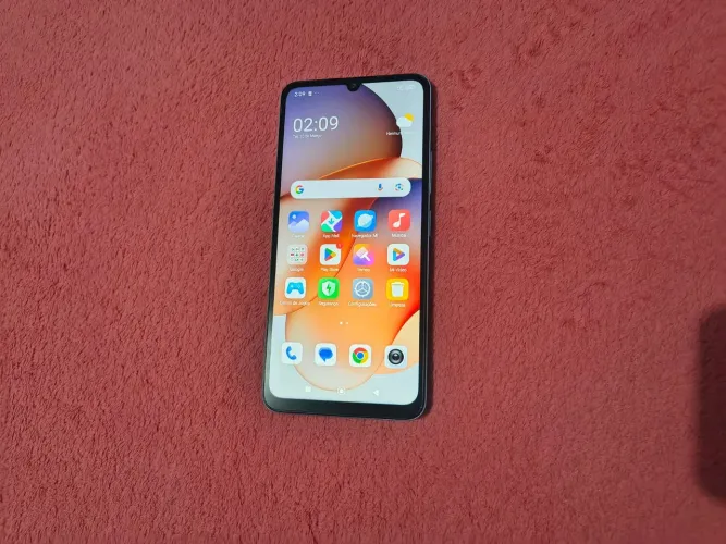 Vendo Celular Redmi 13C, 256GB, 8GB RAM, tela 6.7, câmera 50MP.