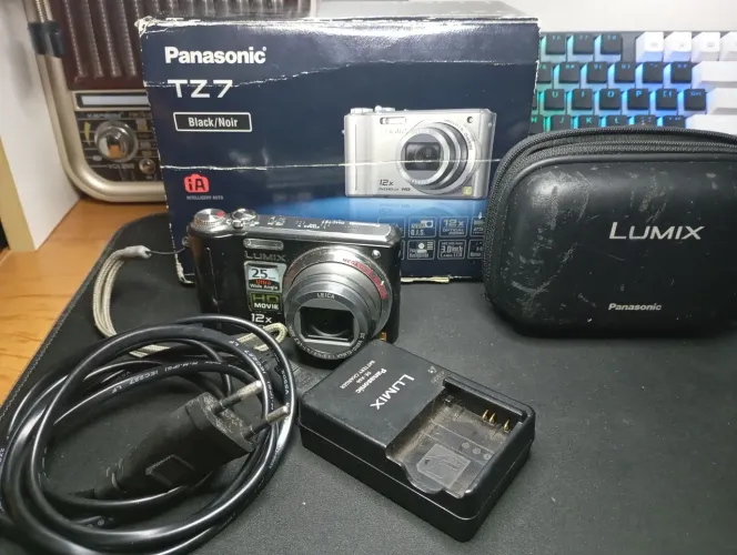Kit Camera Lumix TZ7