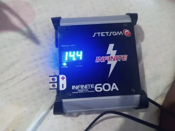Fonte Automotiva De 60A