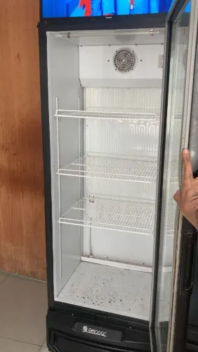 Freezer expositor gelopar 