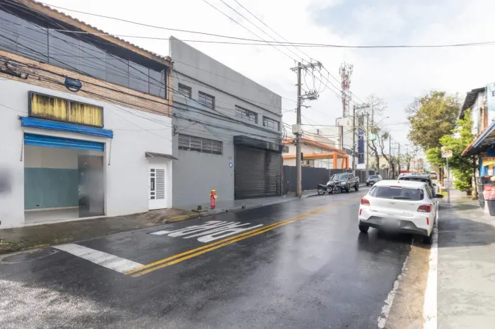 Loja na Rua Abernésia, 820 42 m²