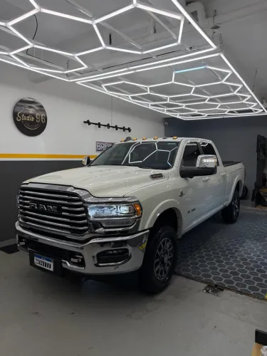 Ram 3500 Limited Longhorn 6.7 TB CD Diesel 2024