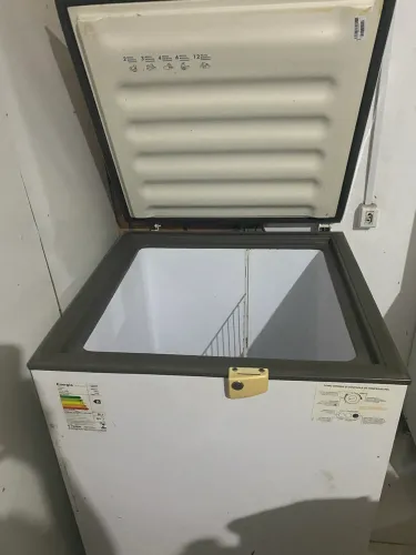 Vende-se freezer