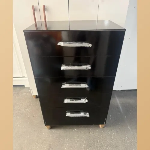 Cômoda com 5 gavetas - entrego