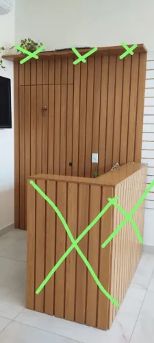 Painel Ripado com Porta embutida em MDF