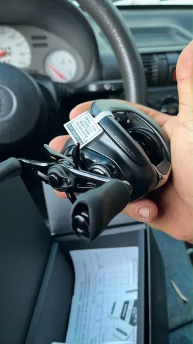 Shimano exsence dc 2022 nunca usada somente passada linha