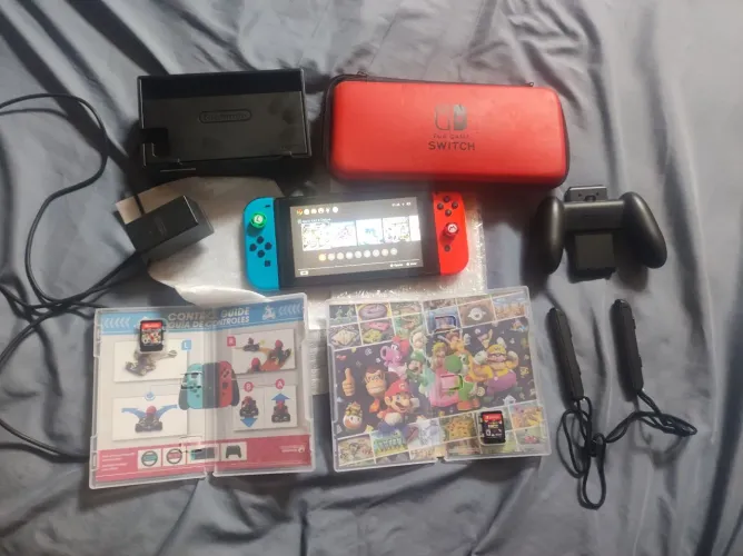 Nintendo Swith V2 1.700 + 2 jogos