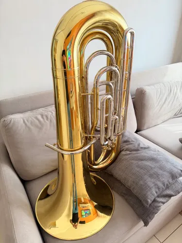 Tuba Weril J981