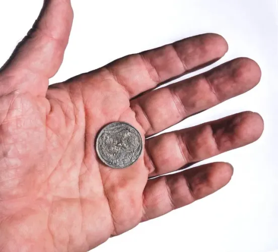 Moeda de 2000 Réis Bras - FC com defeito. 50% Prata. Ano 1922 - D.PEDRO.I.