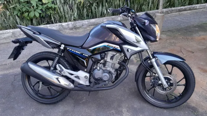 Vendo titan 160 2023 único dono