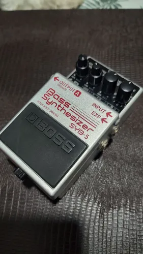 Pedal Boss SYB 5 Sintetizador Baixo zero