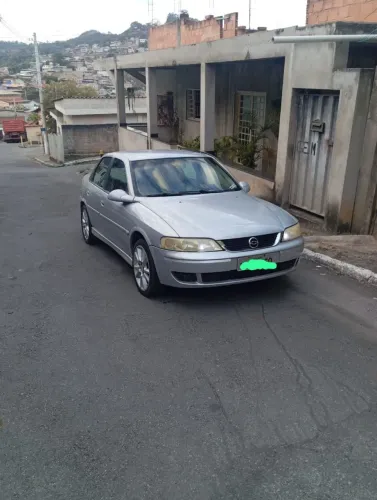 Chevrolet Vectra CD 2.2 16V / 2.0 16V Mec./aut. 2004