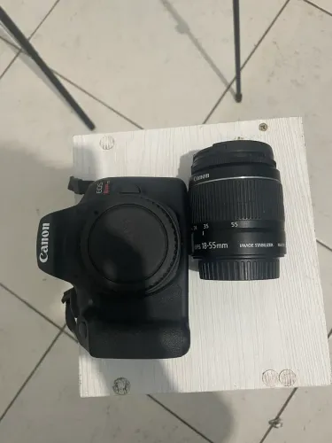 Canon t7 lente do kit vai com tripé profissional e softbox 