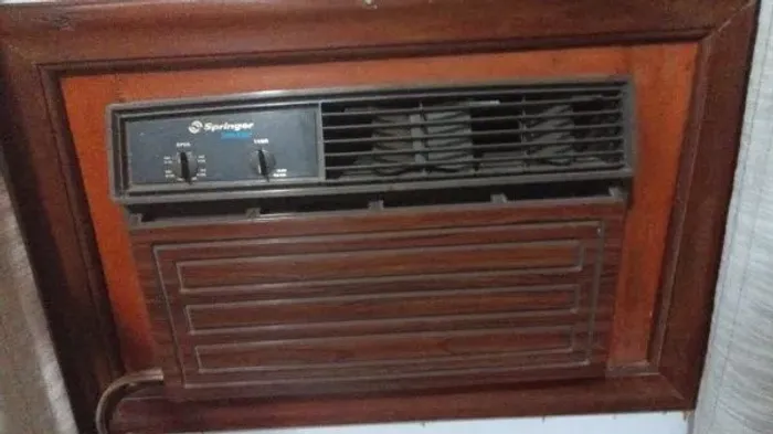 Ar-condicionado en bom estado 