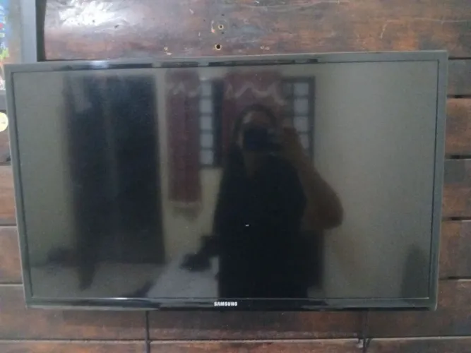 Painel e TV led Samsung 32 polegadas (Não é SMART)