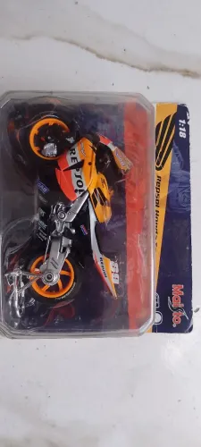 Miniatura Moto Honda Repsol escala 1:18 para colecionadores
