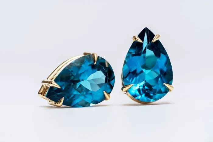 Brinco ouro 18k em topazio london 