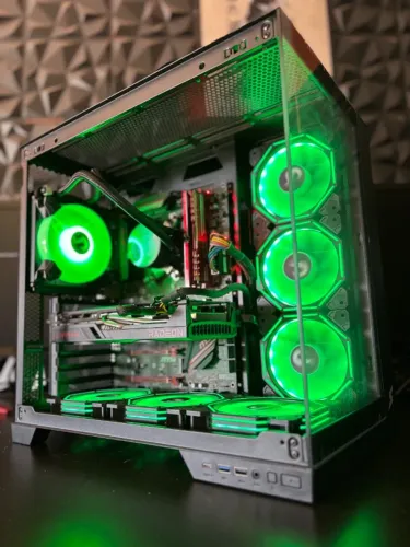 Pc gamer Ryzen 7+ RX 6700XT