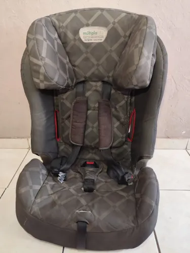 Cadeira infantil para carro Burigotto + assento elevatório 