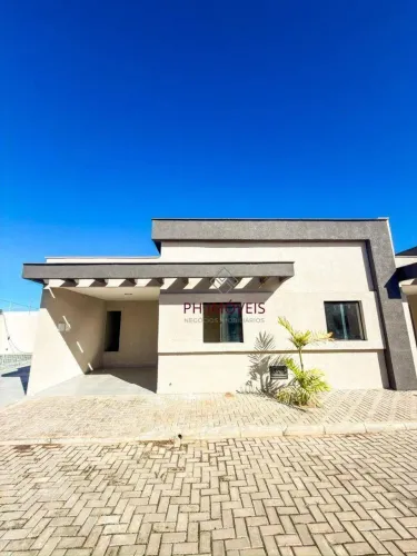 Casa em Condomíno Fechado com 3 dormitórios sendo 1 suíte - 77m²