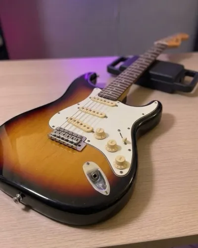 Guitarra Memphis no precinho