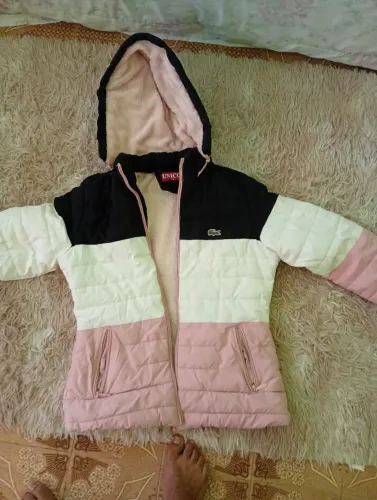 vendendo um ótimo capote pra que vai viajar 